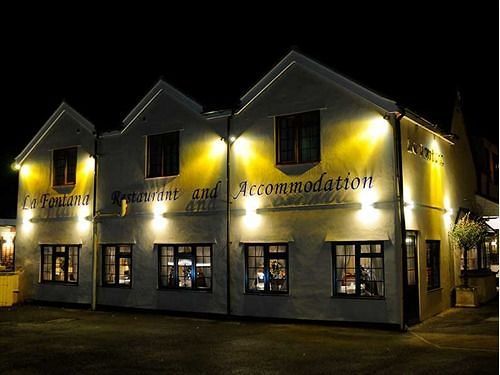 La Fontana Italian Restaurant With Rooms East Hanney Exterior photo